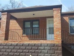 Pre-foreclosure in  SAINT LOUIS AVE East Saint Louis, IL 62201