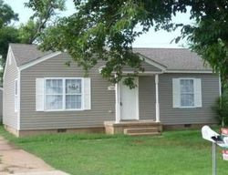 Pre-foreclosure Listing in NW LAWTON AVE LAWTON, OK 73507