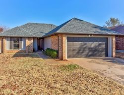 Pre-foreclosure in  WINDSCAPE CT Oklahoma City, OK 73179
