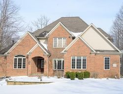 Pre-foreclosure in  CAMPTON RIDGE DR Chardon, OH 44024