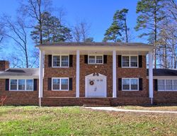 Pre-foreclosure in  FOREST OAKS DR Greensboro, NC 27406