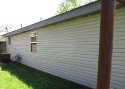 Pre-foreclosure Listing in LEWIS AVE WOOD RIVER, IL 62095