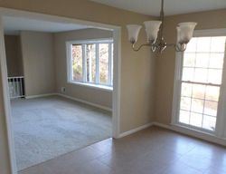 Pre-foreclosure in  KNIGHT RD Louisville, KY 40216