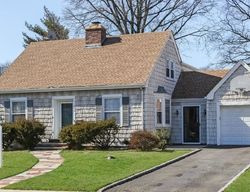 Pre-foreclosure in  PALISADE RD Union, NJ 07083