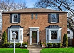 Pre-foreclosure Listing in COYLE AVE SKOKIE, IL 60077