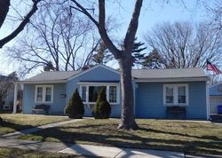 Pre-foreclosure Listing in NIMITZ DR DES PLAINES, IL 60018