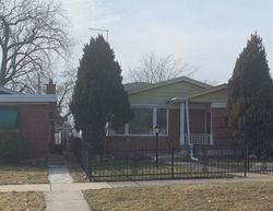 Pre-foreclosure in  S CALUMET AVE Chicago, IL 60619