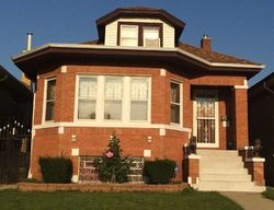 Pre-foreclosure in  N MANGO AVE Chicago, IL 60634