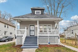 Pre-foreclosure in  S MAY ST Chicago, IL 60643