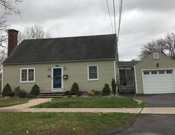 Pre-foreclosure Listing in DERMONT LN WEST HARTFORD, CT 06110