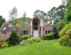 Pre-foreclosure Listing in INDIAN HILL CT HUNTINGTON STATION, NY 11746