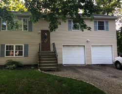 Pre-foreclosure in  DOGWOOD RD Kings Park, NY 11754