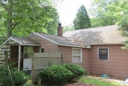 Pre-foreclosure Listing in ASHTON RD MEDFORD, NY 11763