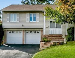 Pre-foreclosure in  EXECUTIVE DR New Hyde Park, NY 11040