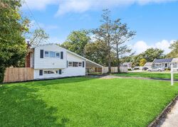 Pre-foreclosure in  GREG LN Brentwood, NY 11717