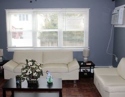 Pre-foreclosure in  RAINBOW LN Lindenhurst, NY 11757