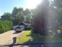 Pre-foreclosure in  MCKINLEY BLVD Paramus, NJ 07652