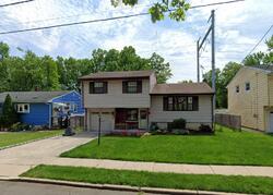 Pre-foreclosure in  HOLLY DR Roselle, NJ 07203