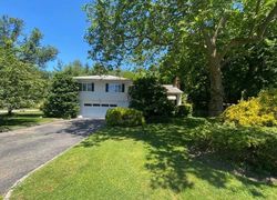 Pre-foreclosure Listing in PINEWOOD RD MANHASSET, NY 11030