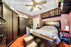 Pre-foreclosure in  WAKEFIELD AVE Yonkers, NY 10704