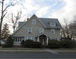 Pre-foreclosure in  SUMMIT AVE Hackensack, NJ 07601