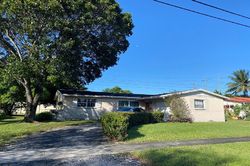 Pre-foreclosure in  NW 49TH AVE Fort Lauderdale, FL 33317