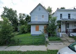 Pre-foreclosure Listing in S 34TH ST CAMDEN, NJ 08105