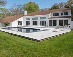 Pre-foreclosure Listing in DEVONSHIRE LN AMAGANSETT, NY 11930