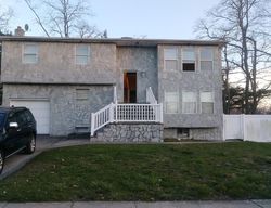 Pre-foreclosure in  QUAIL RUN Massapequa, NY 11758