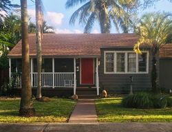 Pre-foreclosure in  NE 110TH ST Miami, FL 33161
