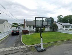 Pre-foreclosure in  TERRY RD Patchogue, NY 11772