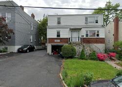 Pre-foreclosure in  MCGEORY AVE Bronxville, NY 10708