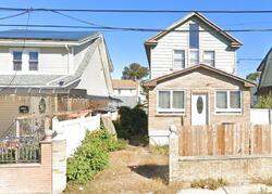 Pre-foreclosure in  133RD RD Springfield Gardens, NY 11413
