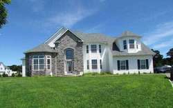 Pre-foreclosure Listing in WINSTON CT SHOREHAM, NY 11786