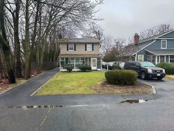 Pre-foreclosure in  RICHLAND BLVD Bay Shore, NY 11706