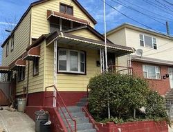 Pre-foreclosure Listing in 111TH AVE JAMAICA, NY 11433