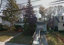 Pre-foreclosure in  N OAK ST Massapequa, NY 11758