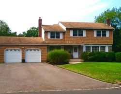 Pre-foreclosure Listing in KINGFISHER DR SMITHTOWN, NY 11787