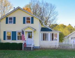 Pre-foreclosure in  HOOK RD Farmington, NY 14425