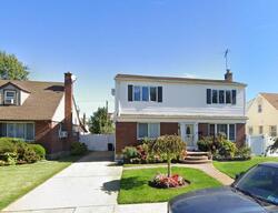 Pre-foreclosure in  JEAN AVE Hempstead, NY 11550