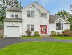 Pre-foreclosure in  FERRARO DR Holbrook, NY 11741