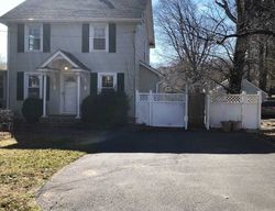 Pre-foreclosure Listing in KOHR RD KINGS PARK, NY 11754