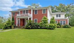 Pre-foreclosure in  COPPER BEECH LN Scarsdale, NY 10583
