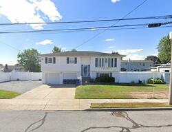 Pre-foreclosure in  BOND ST West Babylon, NY 11704