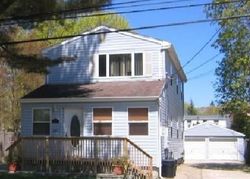Pre-foreclosure Listing in PULASKI RD EAST NORTHPORT, NY 11731