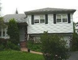 Pre-foreclosure in  2ND PL Baldwin, NY 11510