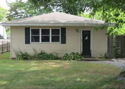 Pre-foreclosure Listing in MILLFORD AVE MASTIC, NY 11950