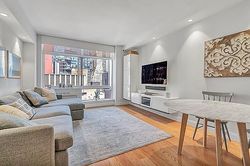 Pre-foreclosure in  E 43RD ST A New York, NY 10017