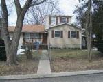 Pre-foreclosure Listing in MARVIN DR KINGS PARK, NY 11754