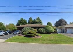 Pre-foreclosure in  W 10TH ST Deer Park, NY 11729